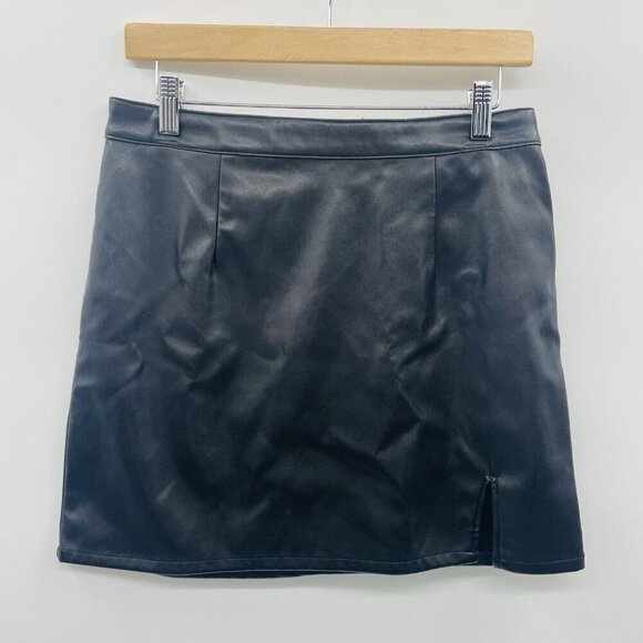 And Now This Womens Size Medium Faux Leather Mini Skirt with Slit in Black 2720 - Picture 2 of 9